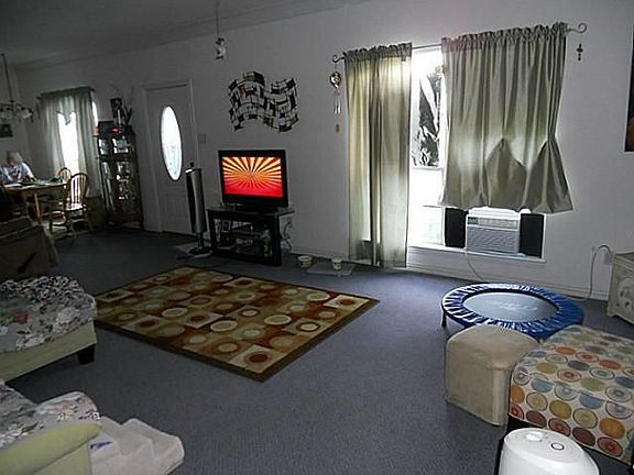 4th image of 5632 County Road 1124