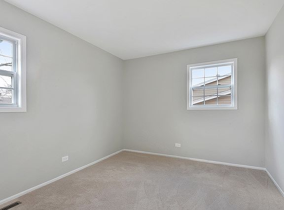 5th image of 5923 Edward Dr