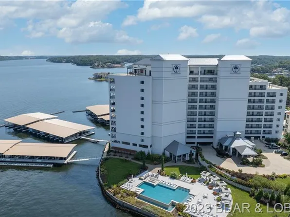 166 Captiva Dr #9D, Sunrise Beach, MO 65079