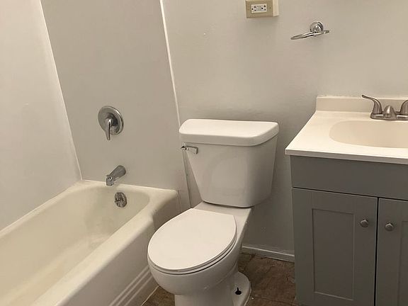 4th image of 3500 Warsaw St APT 6A