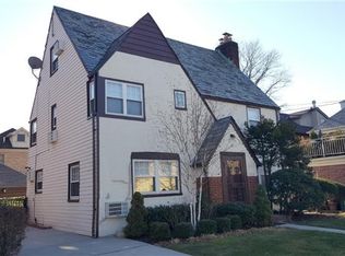 11012 68th Ave, Forest Hills, NY 11375