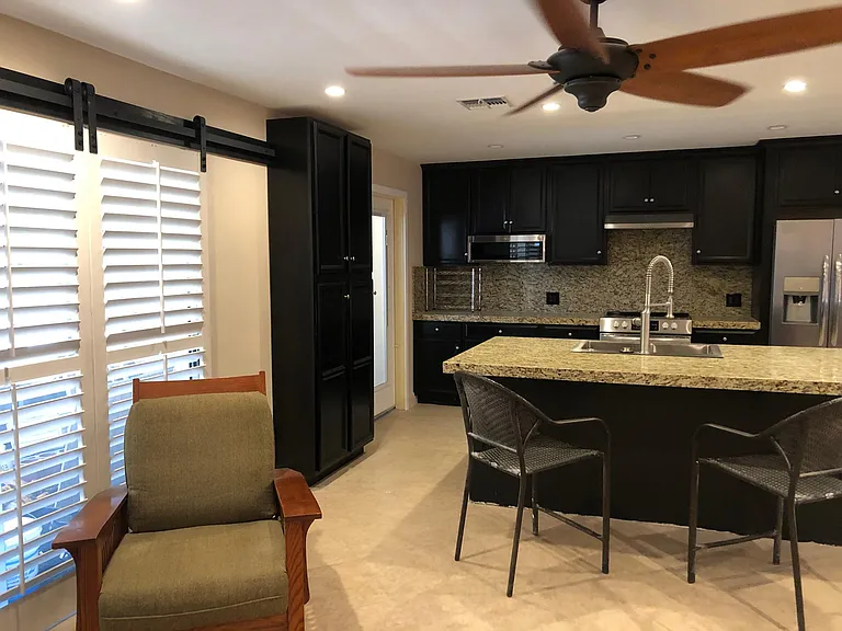 2412 S Stanley Pl — Photo 2