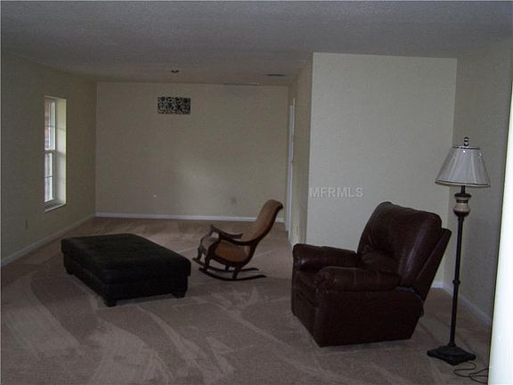 5th image of 430 Raymond Ave
