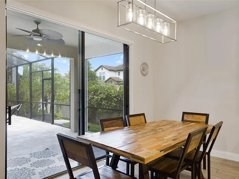 8414 Vivaro Isle Way — Photo 12