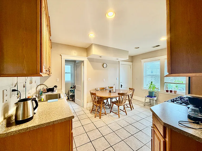 307 Washington St #1 — Photo 19