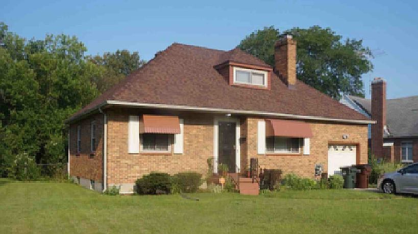 1st image of 4059 Brenton Dr