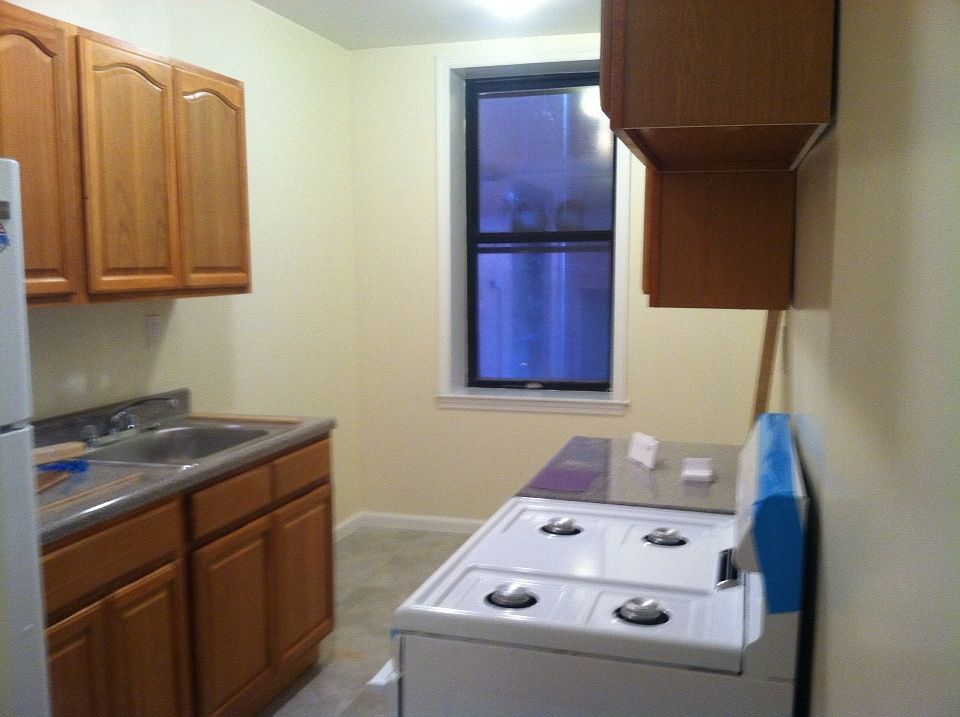 1st image of 205 Sea Breeze Ave APT 1E