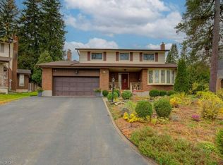 32 Brookview Ct, Kitchener, ON N2A 2Y6