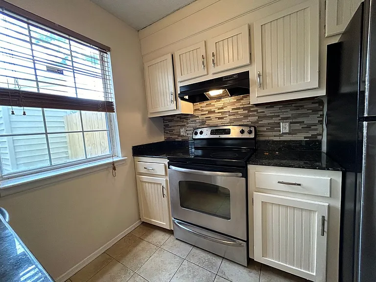 3632 Windmill Dr — Photo 7