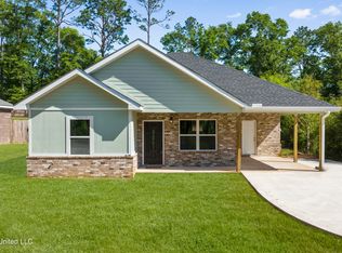 556 Park St, Lucedale, MS 39452