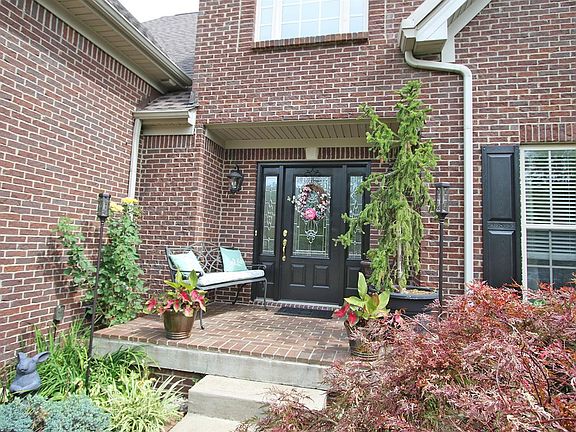 3rd image of 208 Emilie Ln