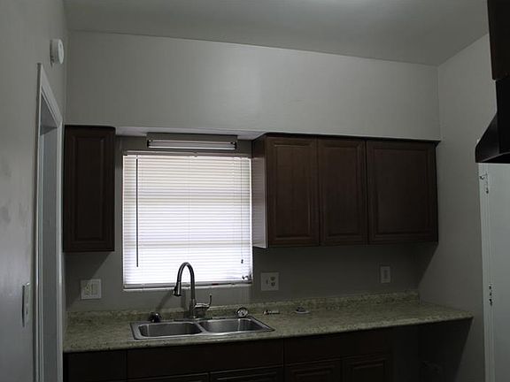 4th image of 5839 Harrington Dr