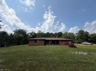 3260 Tabor Ridge Rd NE, Mineral City, OH 44656