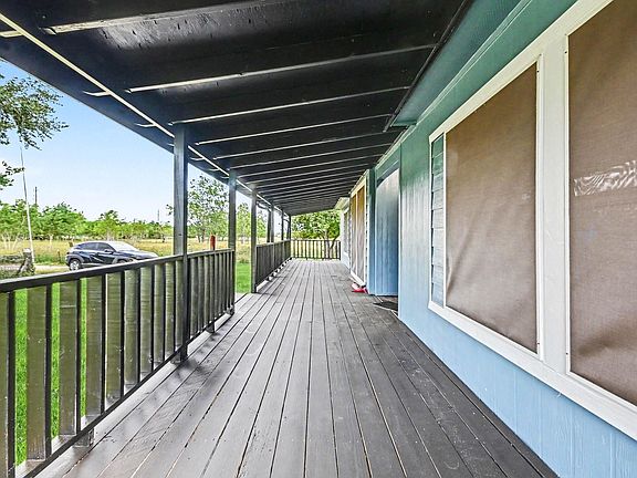 2nd image of 2925 Fm 2917 Rd