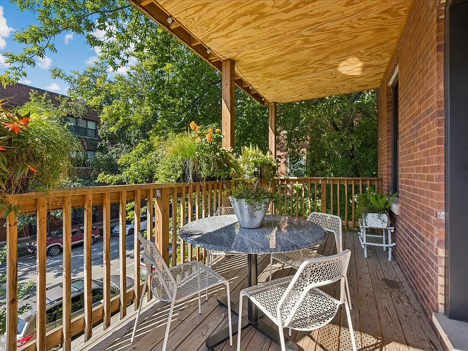 1744 W Winnemac Ave #2