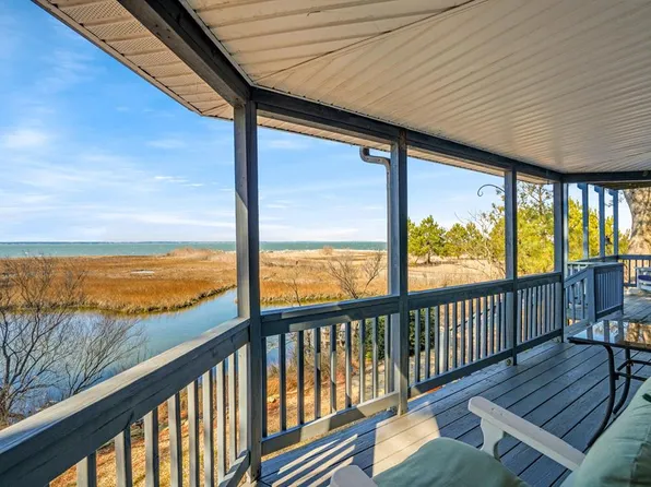 4443 Shady Ln, Chincoteague, VA 23336