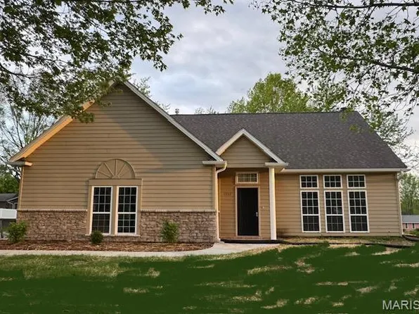 1553 Valley Forge Ln, Cape Girardeau, MO 63701