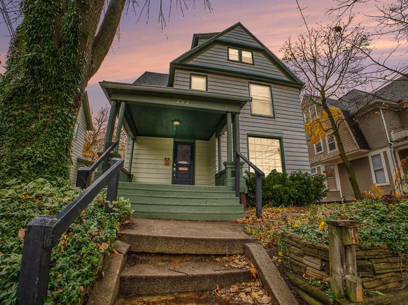 262 Hollister Ave SE, Grand Rapids, MI 49506