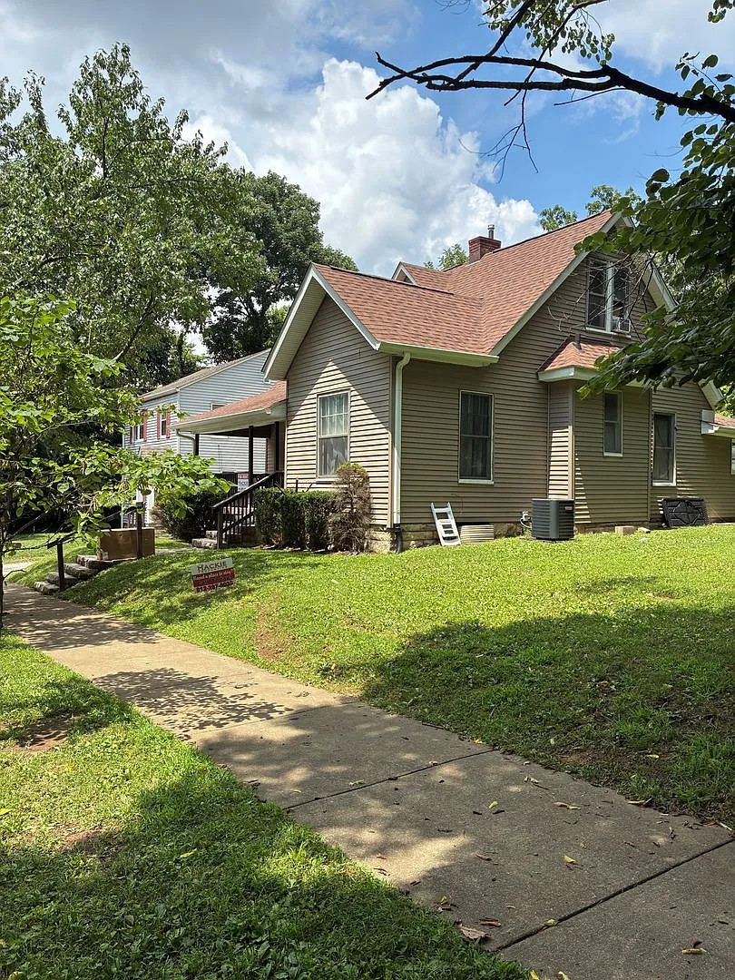 Summer Special!! - 5 Br / 2 Ba - Available August 2026! — Photo 1