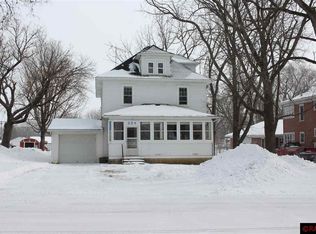 204 1st St NE, Morristown, MN 55052