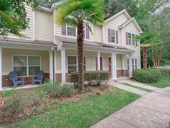2nd image of 102 Chinquapin Dr