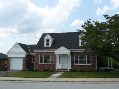 219 W Gay St, Red Lion, PA, 17356