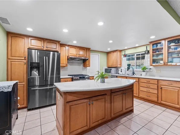 11326 Hallwood Dr, El Monte, CA 91732