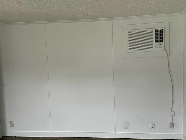 818 Limestone Ct — Photo 13