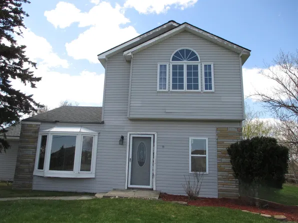 28000 Cotton Rd, Chesterfield, MI 48047