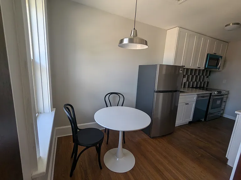 2720 W Sylvania Ave #2 — Photo 5