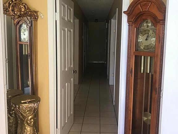 4th image of 1741 N Shore Dr