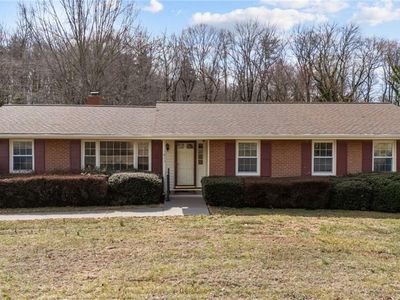 1022 Pine Knolls Rd, Kernersville, NC, 27284