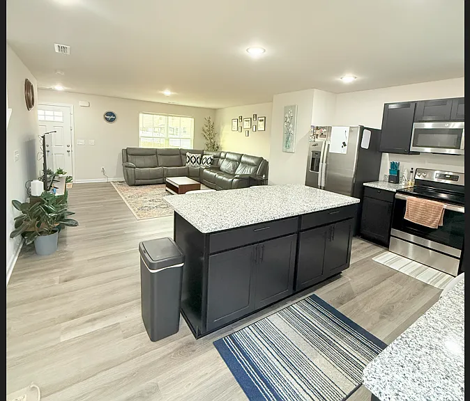 3309 Thorpe Rd — Photo 3