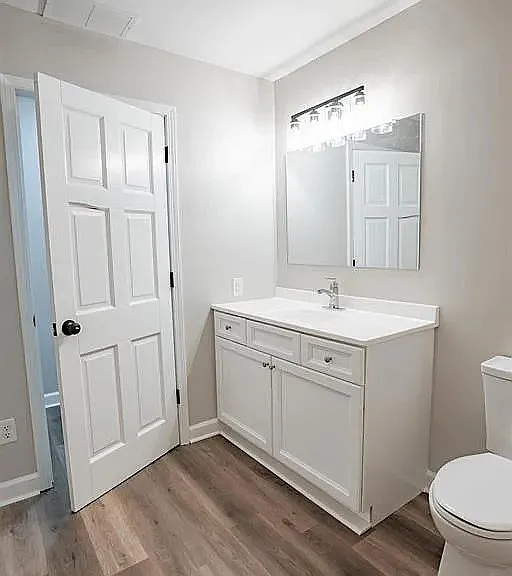 621 Clay St — Photo 5