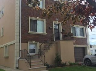 20 Ashford Pl, Yonkers, NY 10701