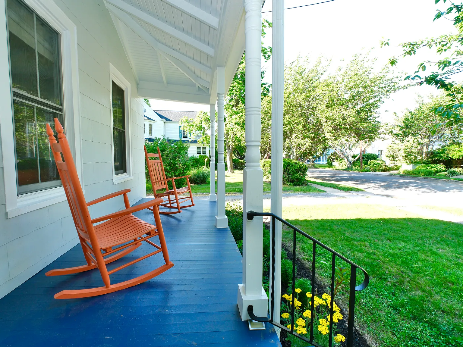 Greenport Village Farm House, Close to the Beach — Photo 3