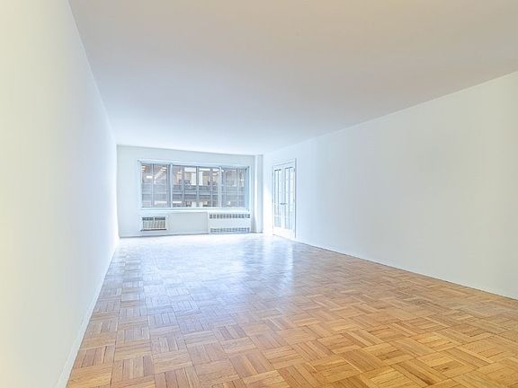 4th image of 249 E 48th St APT 5B