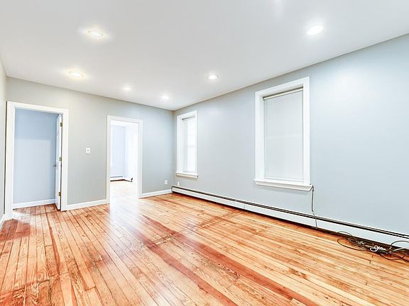 3rd image of 388 Baldwin Ave #1