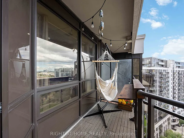 1060 Sheppard Ave W #1521 — Photo 41