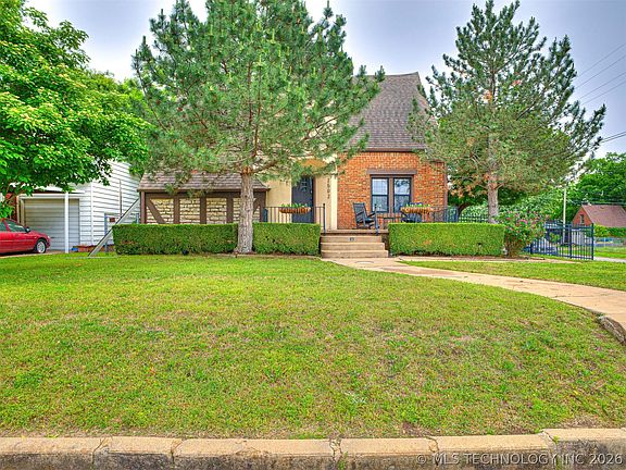 4th image of this home