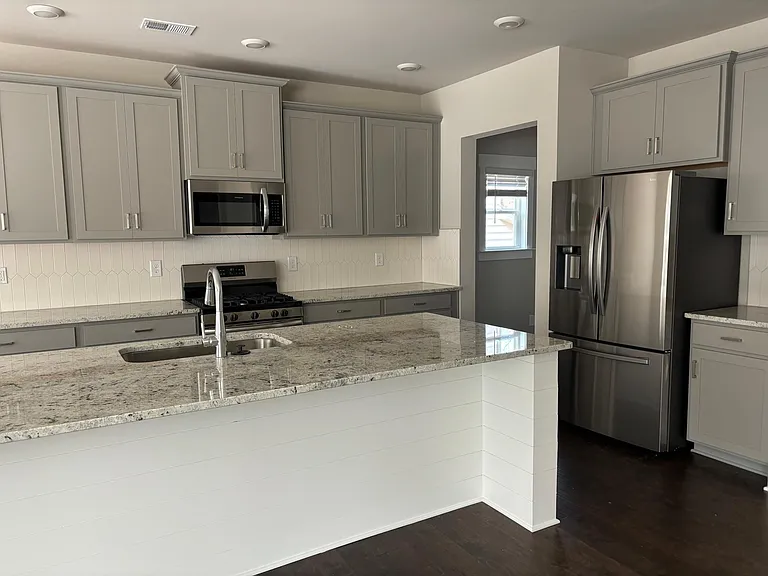 9126 Fuller Rd — Photo 5