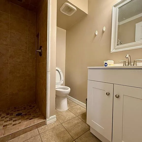 23737 Lake Ave — Photo 4