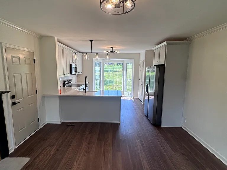 549 Overview Ln — Photo 1