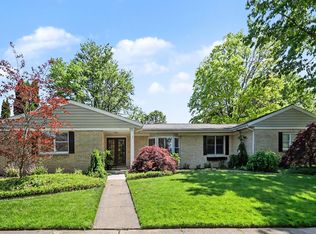 2601 Barfield Dr SE, Grand Rapids, MI 49546