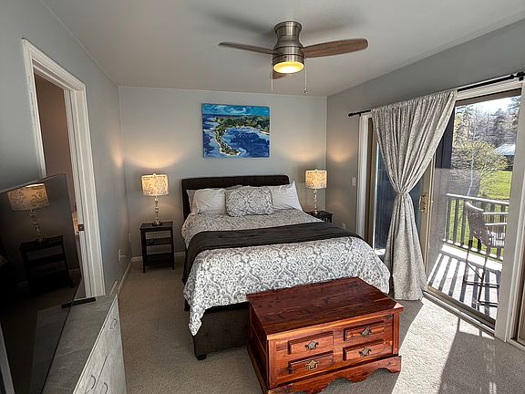 4th image of 317 N Lake St #4
