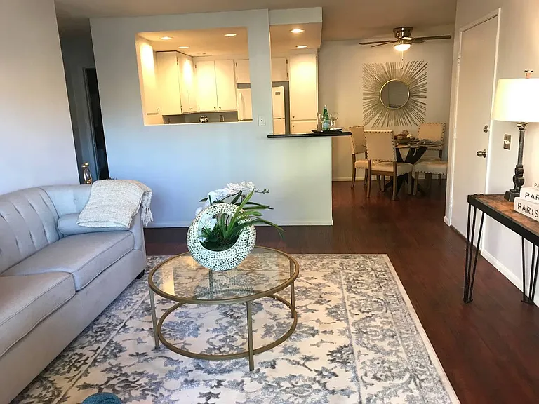 204 Woodland Pkwy #117 — Photo 5