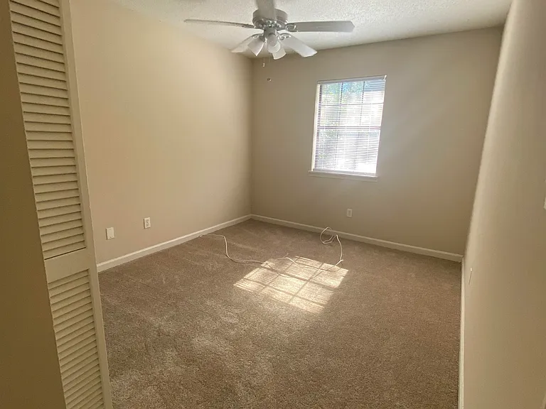3701 Donovan Dr #B — Photo 28