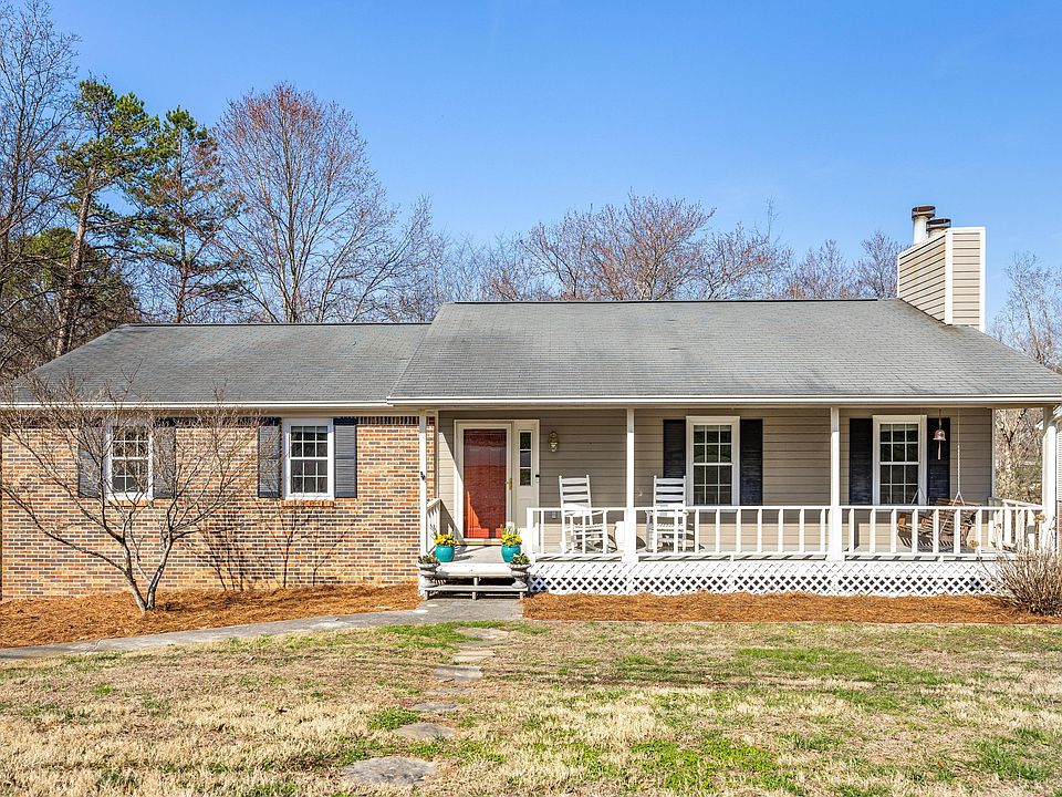 1st image of 721 Pine Brow Trl