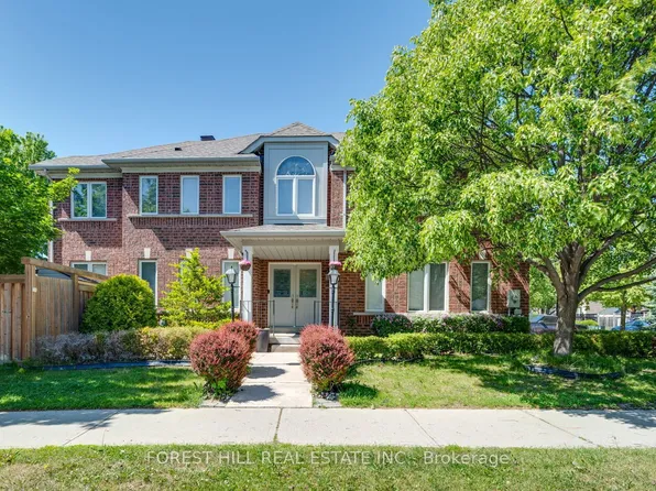 59 Banbrooke Cres, Newmarket, ON L3X 2W9