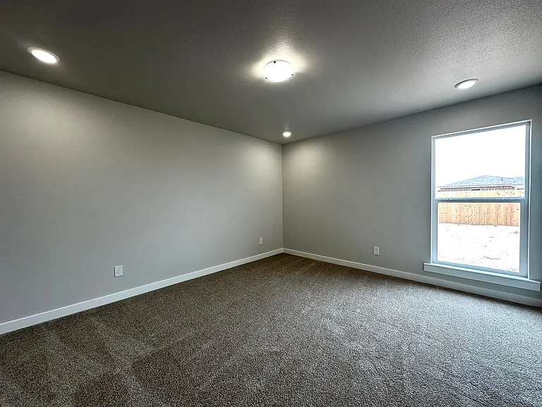 5513 Rice St — Photo 5